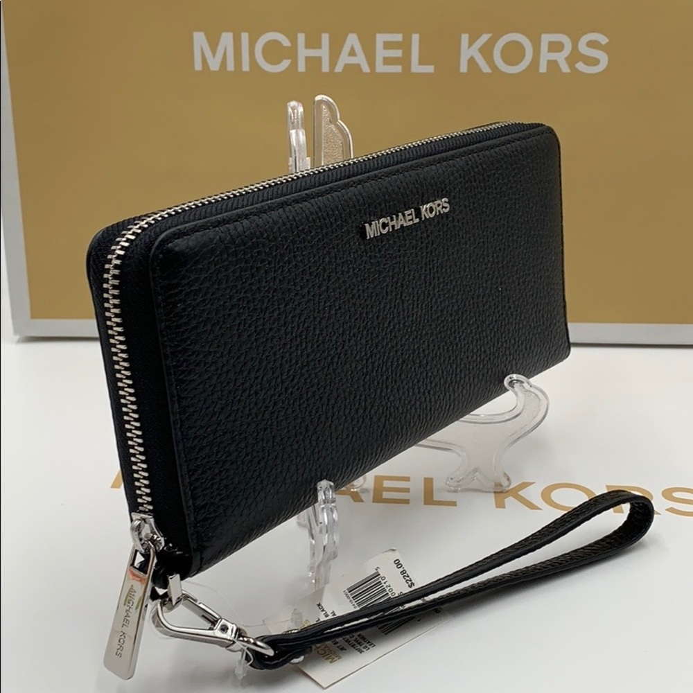 MICHAEL KORS Jet Set Travel Continental PVC Zip - Picture 8 of 13